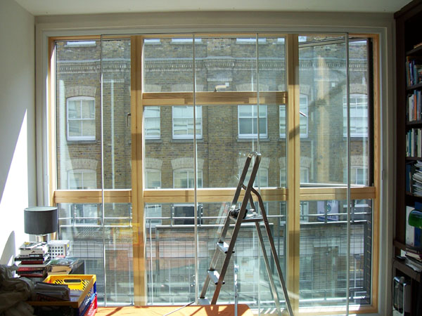 Waiting for a 23mm white Silent Gliss Metropole to be fitted in Central London