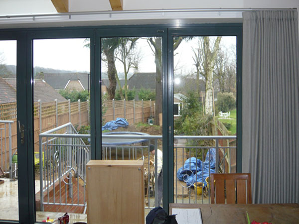 30mm silver Silent Gliss Metropole fitted at Patio Doors in North London close up right