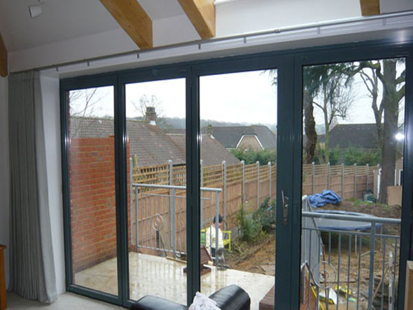 30mm silver Silent Gliss Metropole fitted at Patio Doors in North London close up left