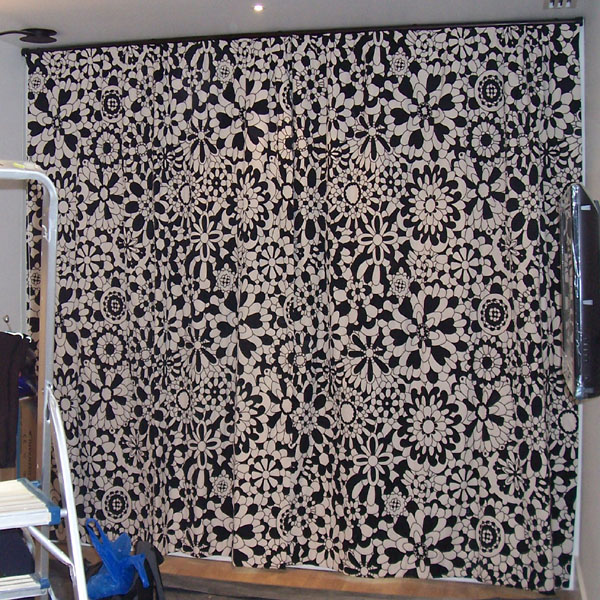 30mm black Metropole with black and white Missoni fabric undergathered to display the fabric